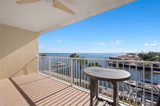 9923 MANATEE AVENUE W, Bradenton, FL 34209