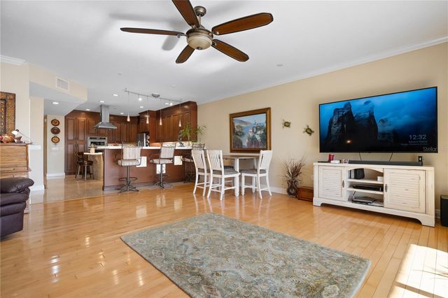 9923 MANATEE AVENUE W, Bradenton, FL 34209