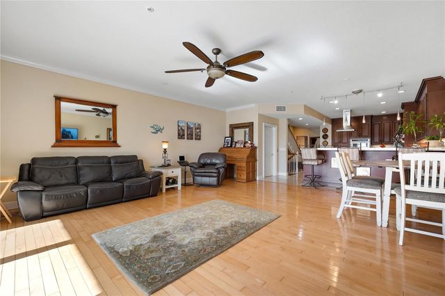 9923 MANATEE AVENUE W, Bradenton, FL 34209