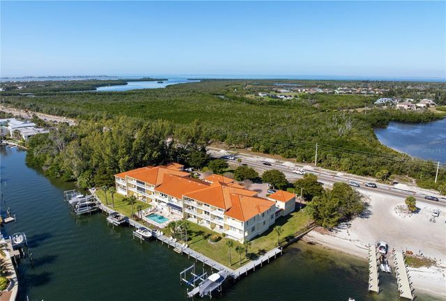 9923 MANATEE AVENUE W, Bradenton, FL 34209