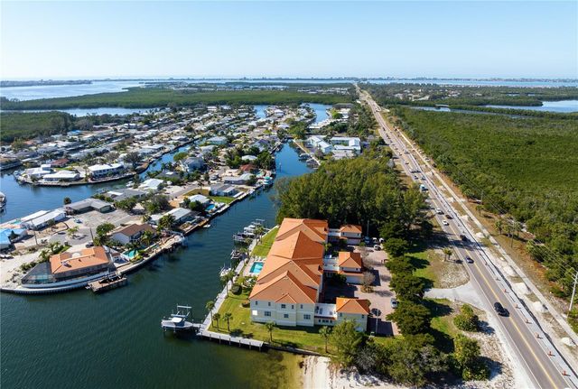 9923 MANATEE AVENUE W, Bradenton, FL 34209