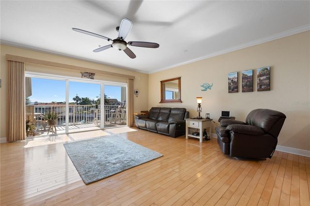 9923 MANATEE AVENUE W, Bradenton, FL 34209