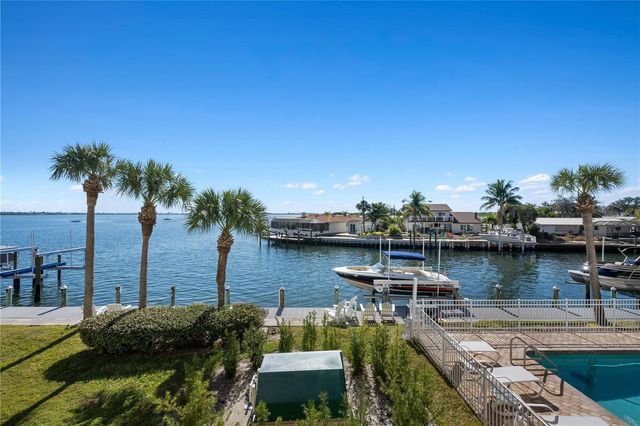 9923 MANATEE AVENUE W, Bradenton, FL 34209