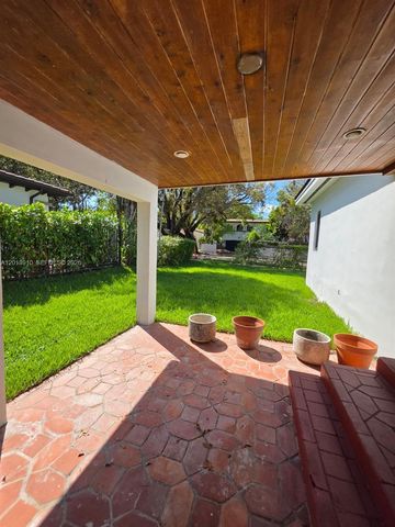 1015 Pizarro St, Coral Gables, FL 33134