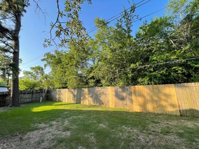 18110 Navajo Trail Drive, Spring, TX 77388
