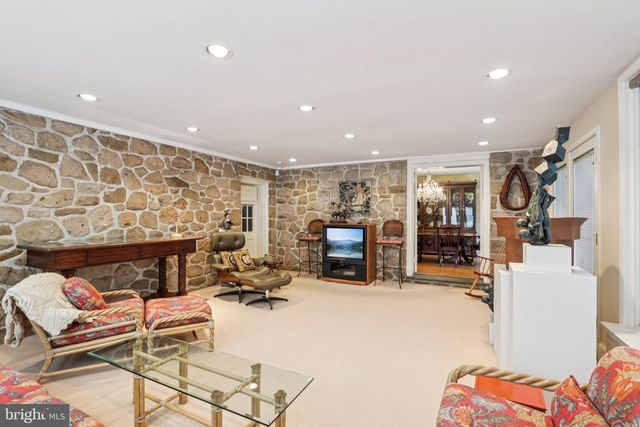 925 LEOPARD RD, Jenkintown, PA 19046