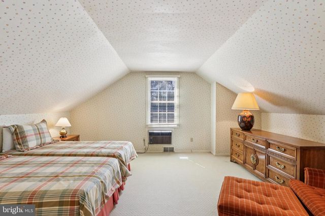 925 LEOPARD RD, Jenkintown, PA 19046