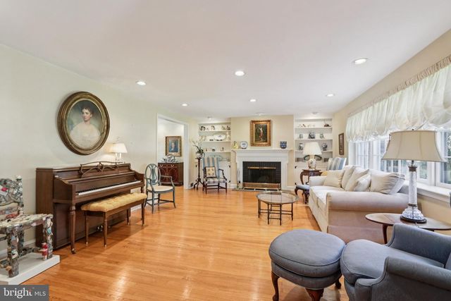 925 LEOPARD RD, Jenkintown, PA 19046