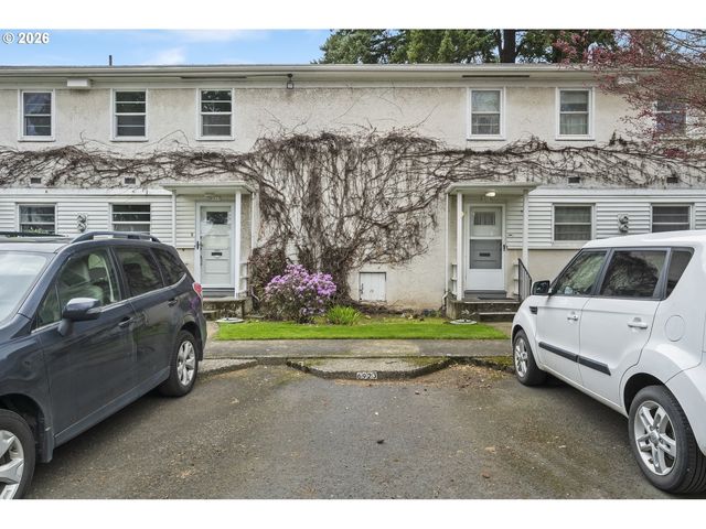 6923 Ne BROADWAY, Portland, OR 97213