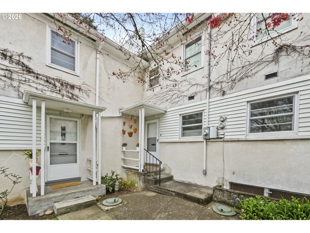 6923 Ne BROADWAY, Portland, OR 97213