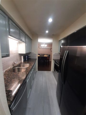 9700 Leawood Boulevard 1410, Houston, TX 77099