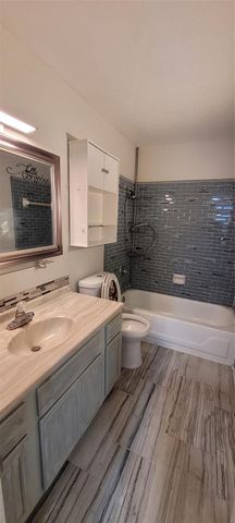 9700 Leawood Boulevard 1410, Houston, TX 77099