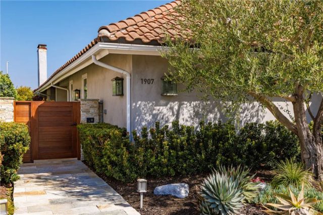 1907 Yacht Maria, Newport Beach, CA 92660