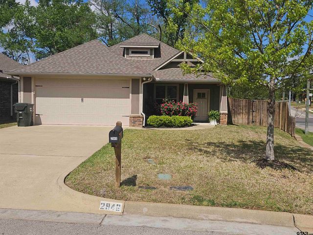 2946 Meadow Brook Trl, Tyler, TX 75701