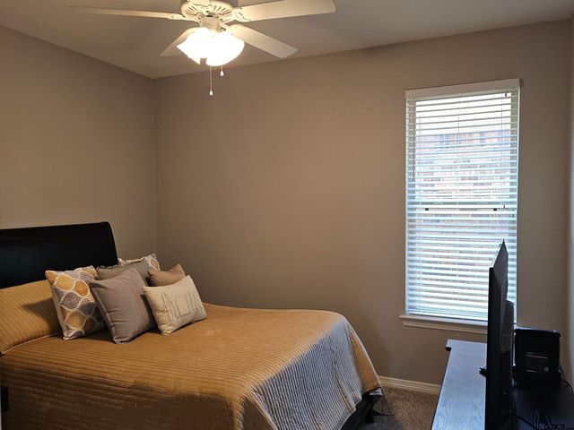 2946 Meadow Brook Trl, Tyler, TX 75701