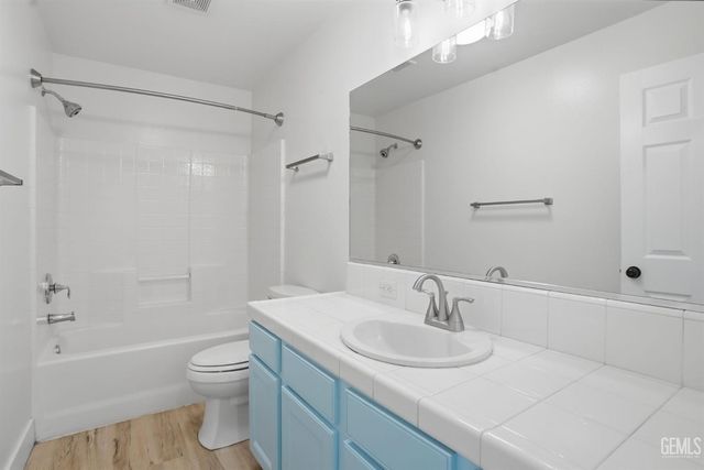 13511 Cheyenne Mountain Drive, Bakersfield, CA 93314