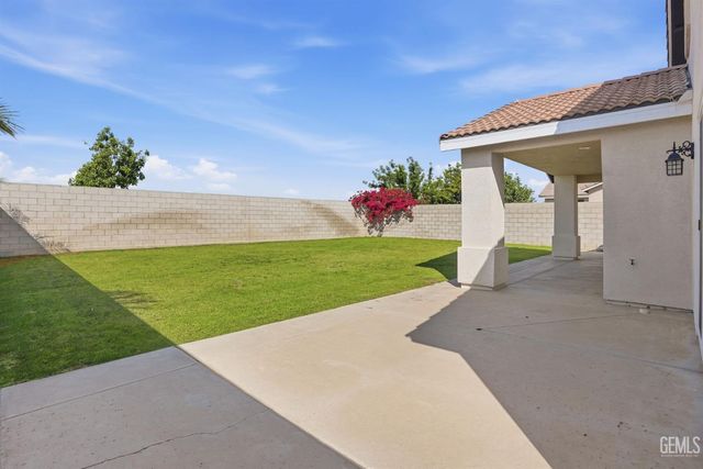 13511 Cheyenne Mountain Drive, Bakersfield, CA 93314