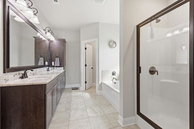 257 Royal Oak Dr, Thibodaux, LA 70301