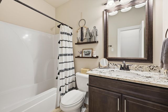 257 Royal Oak Dr, Thibodaux, LA 70301