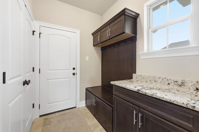 257 Royal Oak Dr, Thibodaux, LA 70301