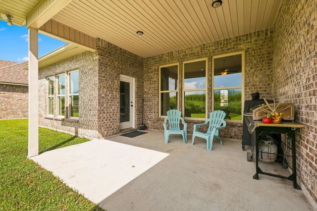 257 Royal Oak Dr, Thibodaux, LA 70301