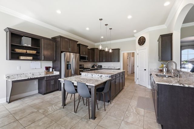 257 Royal Oak Dr, Thibodaux, LA 70301