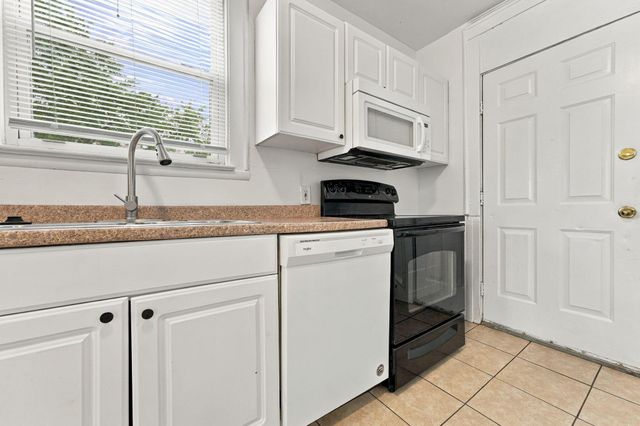 2146 Leonard Avenue, Columbus, OH 43219
