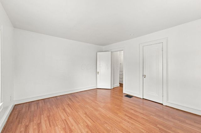 2146 Leonard Avenue, Columbus, OH 43219