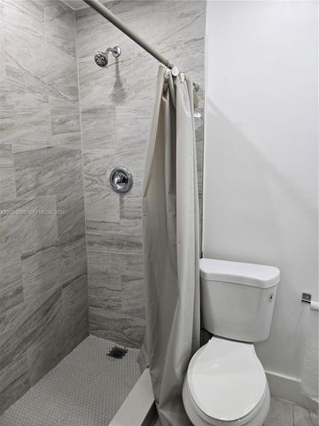 6070 W 18th Ave 306, Hialeah, FL 33012