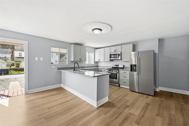 75 Wilson St, Etna, PA 15223