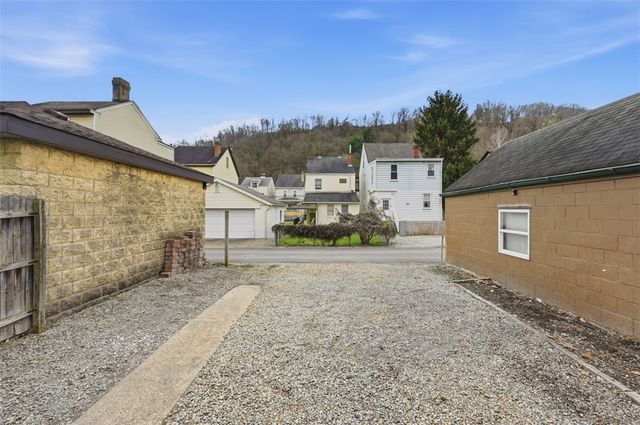 75 Wilson St, Etna, PA 15223