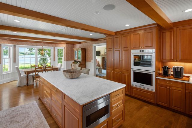 3698 Woodland Cove Parkway, Minnetrista, MN 55331