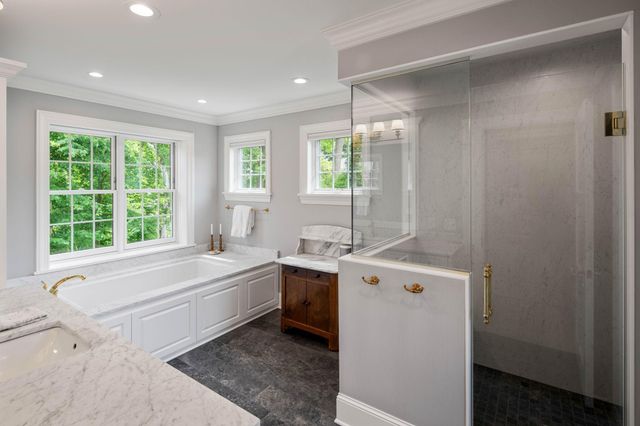 3698 Woodland Cove Parkway, Minnetrista, MN 55331