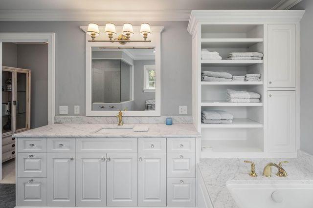 3698 Woodland Cove Parkway, Minnetrista, MN 55331