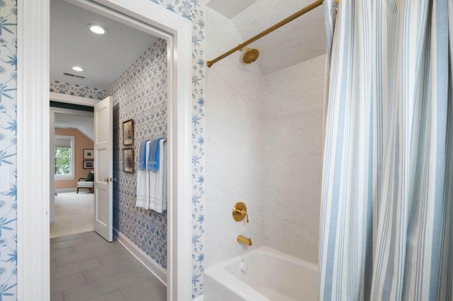 3698 Woodland Cove Parkway, Minnetrista, MN 55331