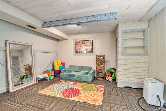 107 Patricia Drive, West Seneca, NY 14224