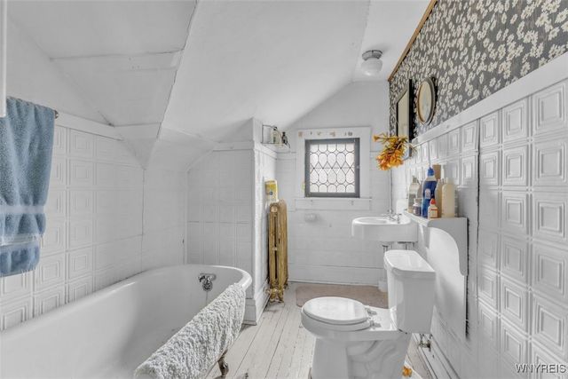 25 Cheltenham Drive, Buffalo, NY 14216