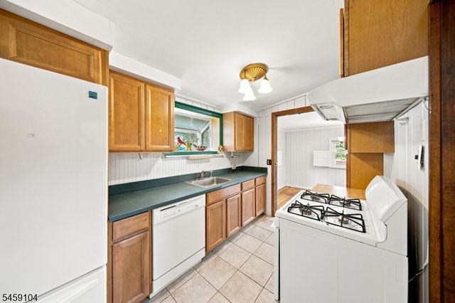 4 Cohocton Rd, Vernon Twp., NJ 07422