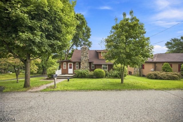4 Cohocton Rd, Vernon Twp., NJ 07422