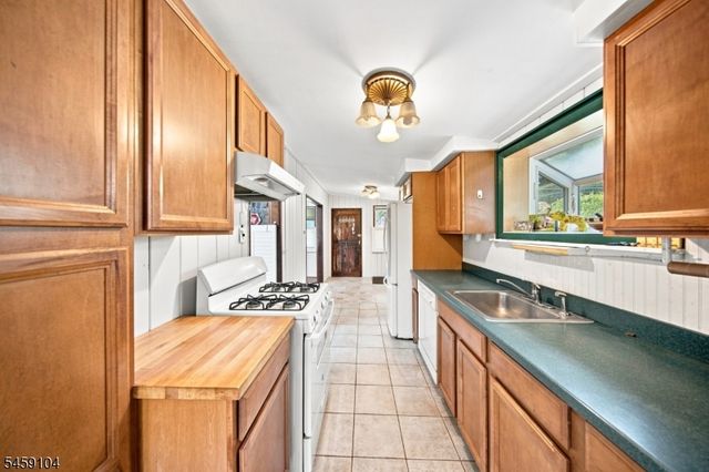 4 Cohocton Rd, Vernon Twp., NJ 07422