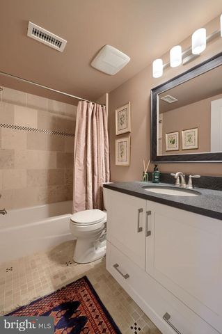 357 VALLEYBROOK DR, Lancaster, PA 17601