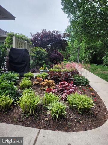 357 VALLEYBROOK DR, Lancaster, PA 17601