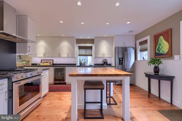 357 VALLEYBROOK DR, Lancaster, PA 17601