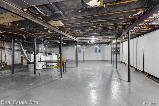 30268 Southfield Road 226, Southfield, MI 48076