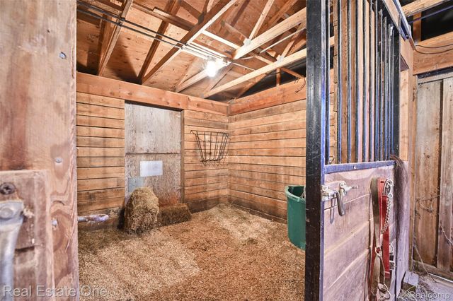895 Rowe Road, Milford Charter Township, MI 48380