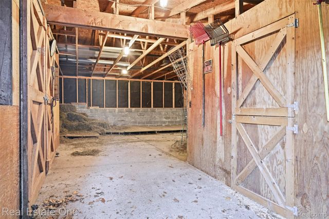 895 Rowe Road, Milford Charter Township, MI 48380