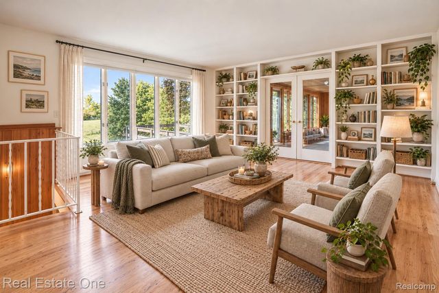 895 Rowe Road, Milford Charter Township, MI 48380