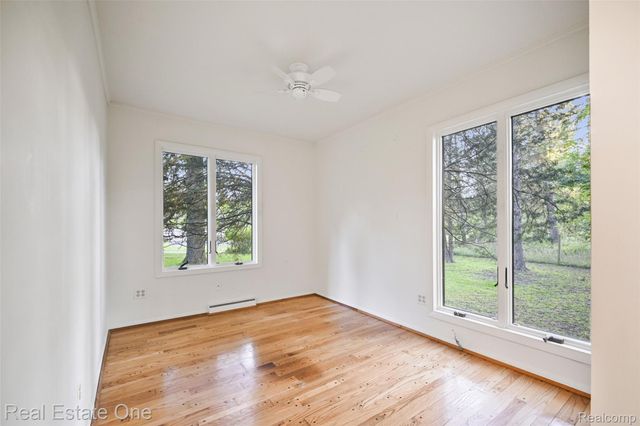 895 Rowe Road, Milford Charter Township, MI 48380