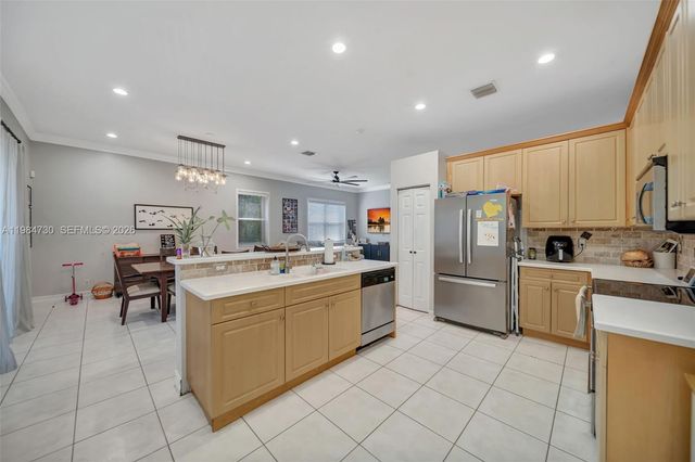 1531 SW 194th Ter, Pembroke Pines, FL 33029