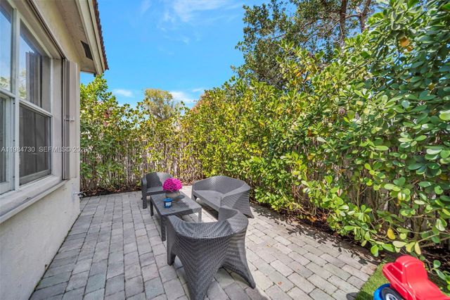 1531 SW 194th Ter, Pembroke Pines, FL 33029